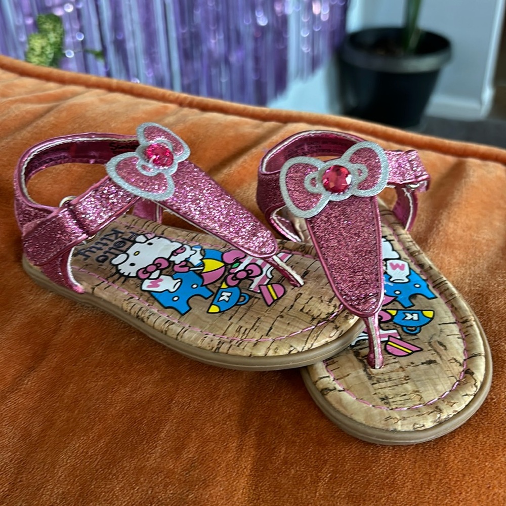 Hello Kitty sandals